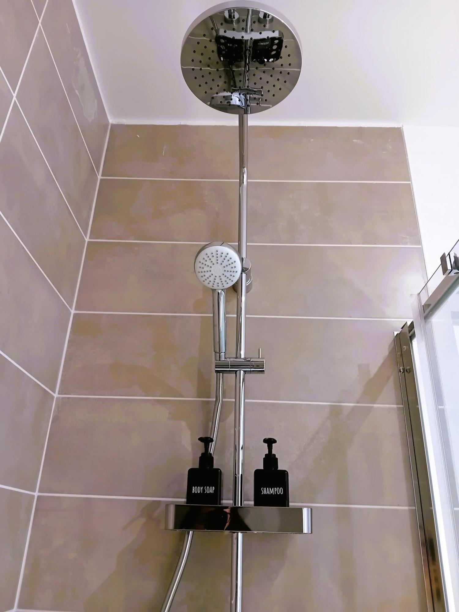 102 - Appart Renove Avec Grand Salon Et 1 Chambre - Tram Et Clinique Mutualiste A 1 Min Grenoble Ngoại thất bức ảnh