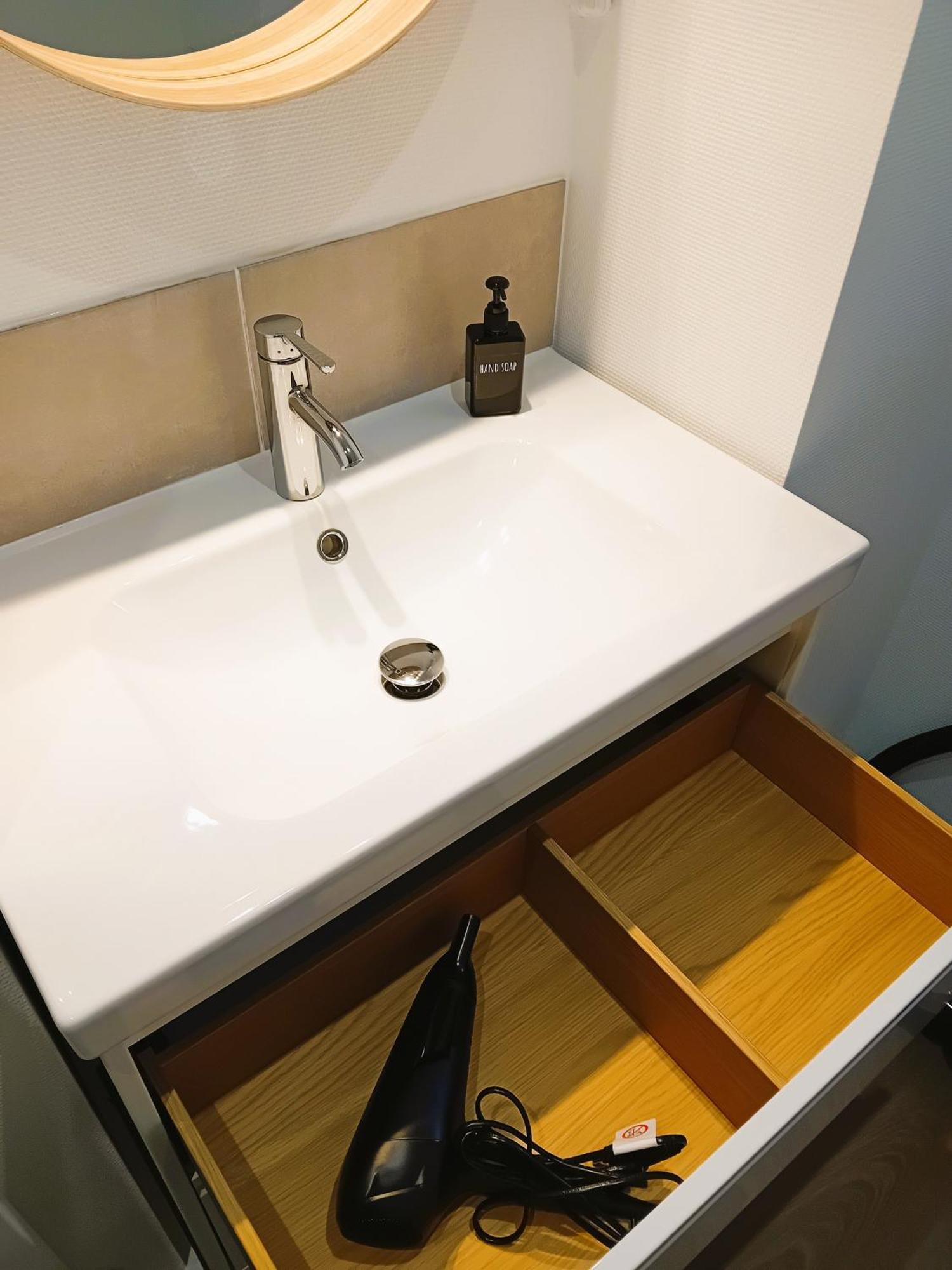 102 - Appart Renove Avec Grand Salon Et 1 Chambre - Tram Et Clinique Mutualiste A 1 Min Grenoble Ngoại thất bức ảnh